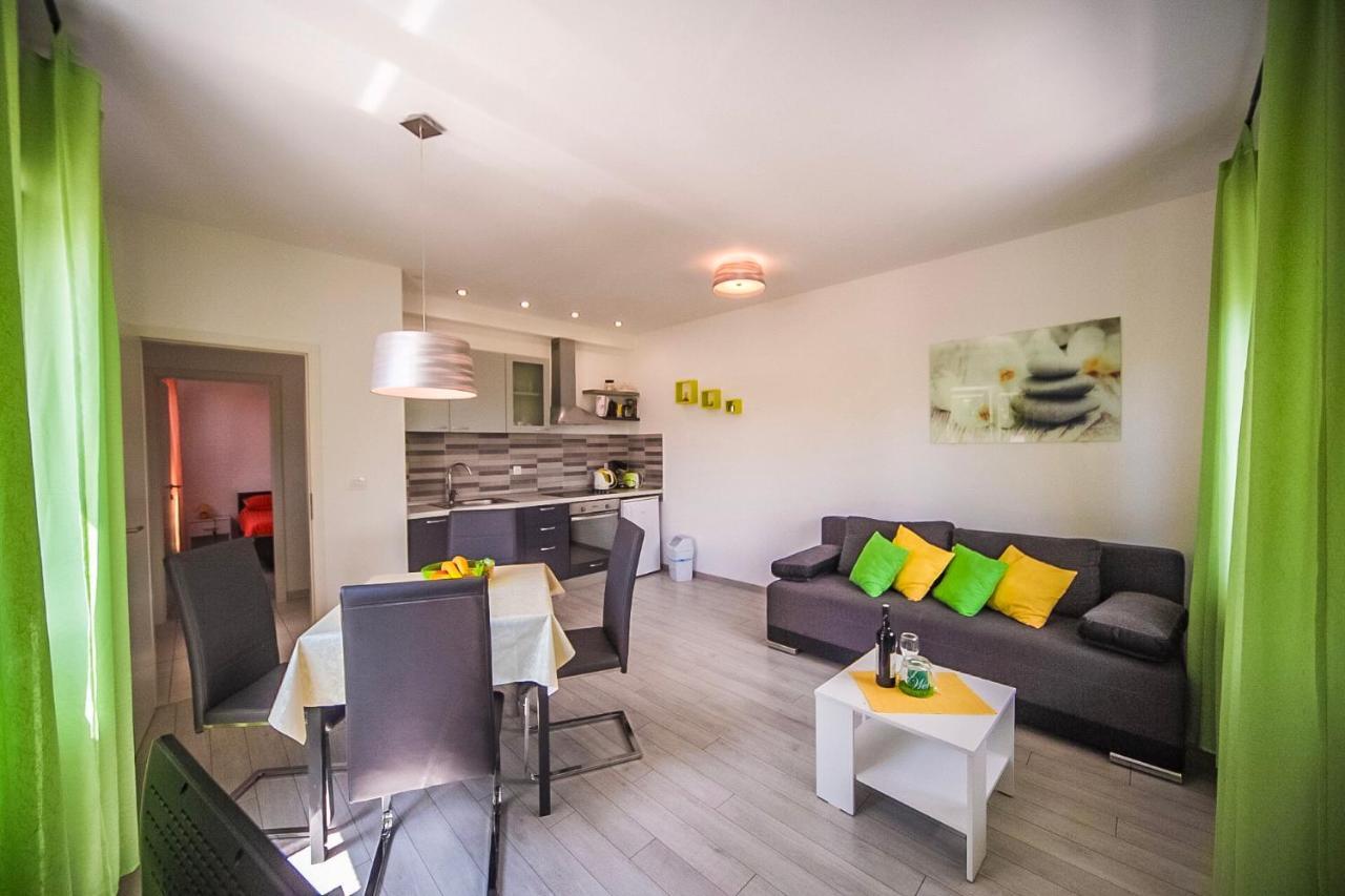 Apartman Carmen Volosko Opatija Extérieur photo